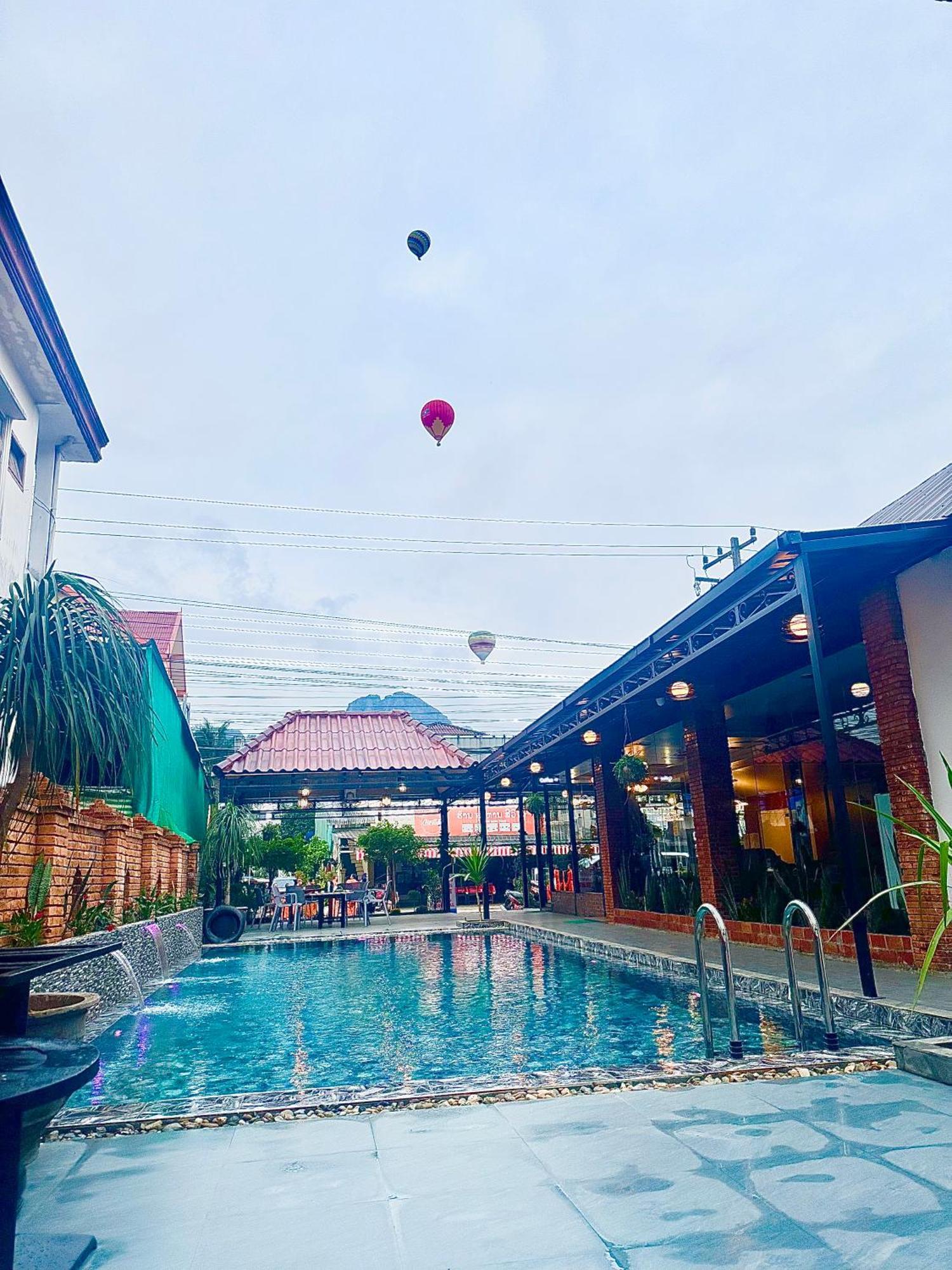 Win Hotel Vang Vieng Exterior foto