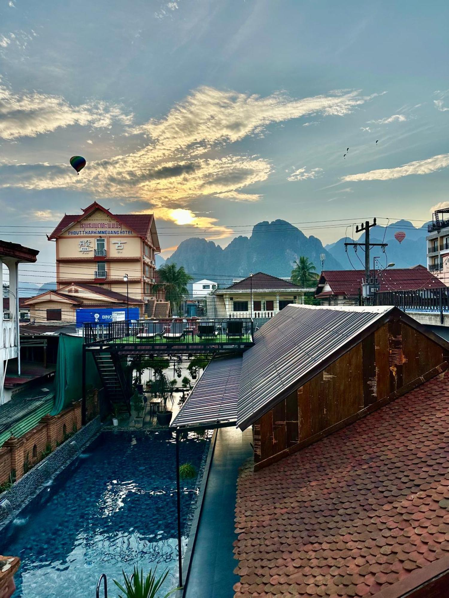 Win Hotel Vang Vieng Exterior foto