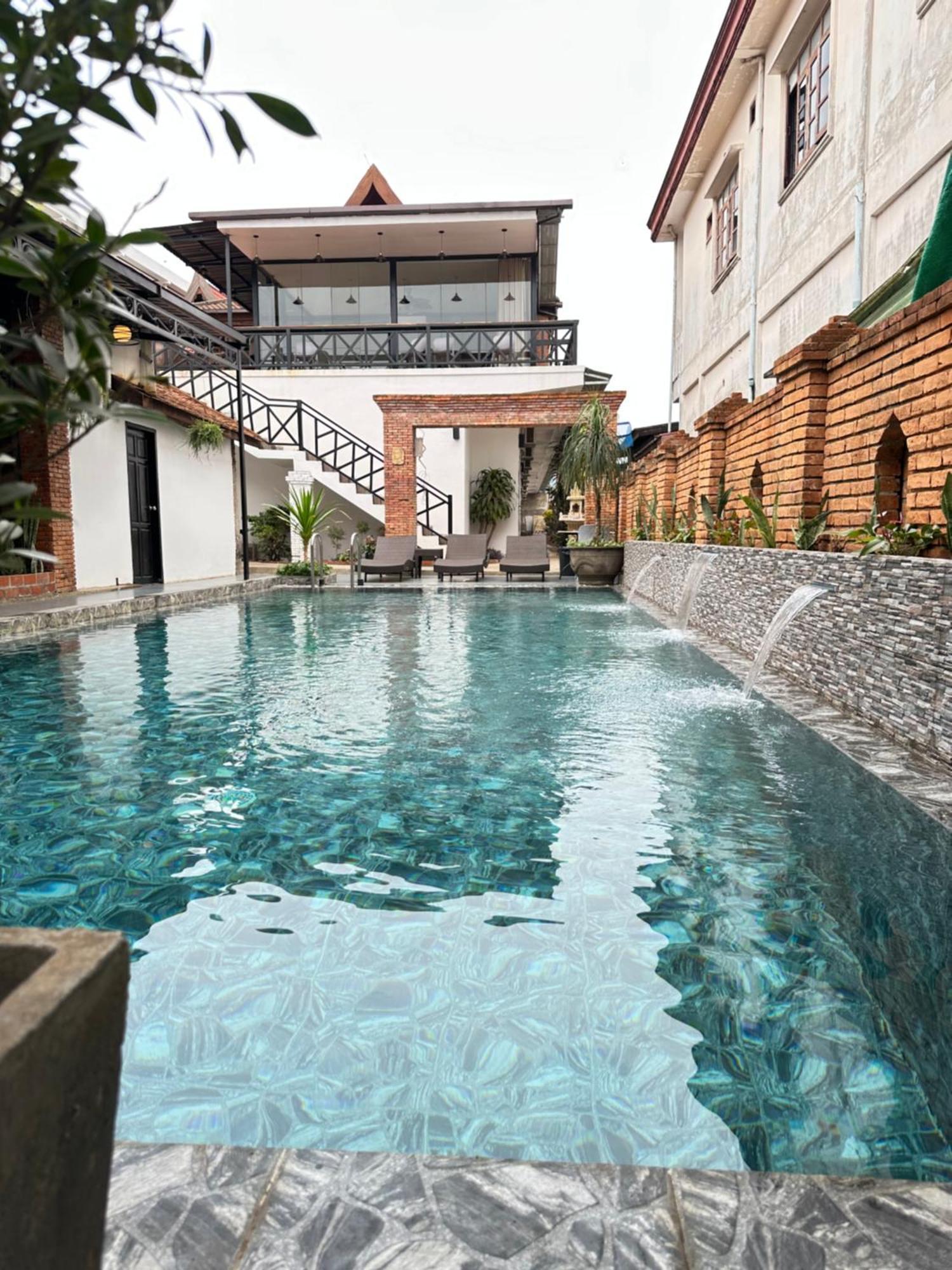 Win Hotel Vang Vieng Exterior foto